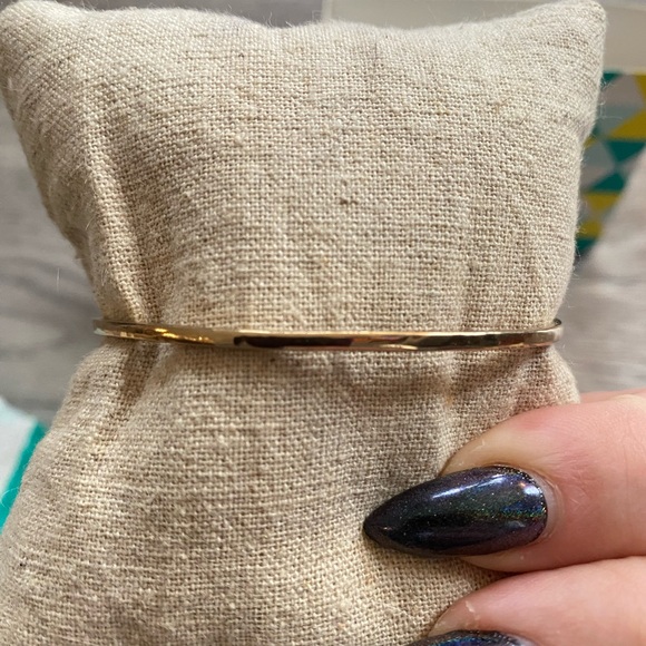 STELLA & DOT - Open DRUZY Cuff - Picture 4 of 5